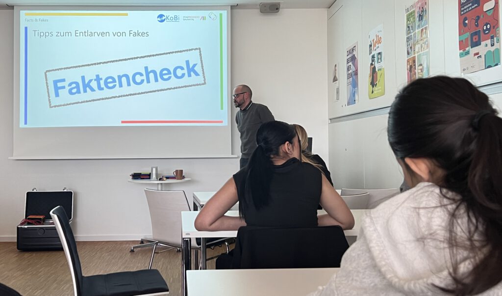 Jahrgang 8 im Faktencheck