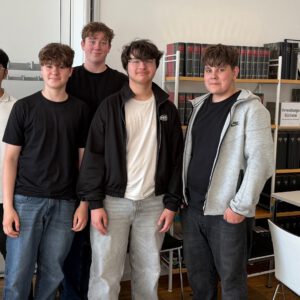 Jahrgang 8 im Faktencheck
